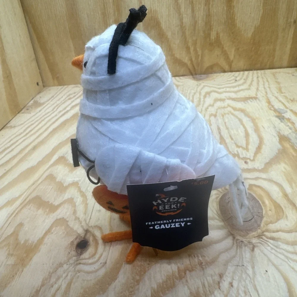 2021 Target Hyde & Eek Mummy GAUZEY Spritz Bird Featherly Friends Halloween‎